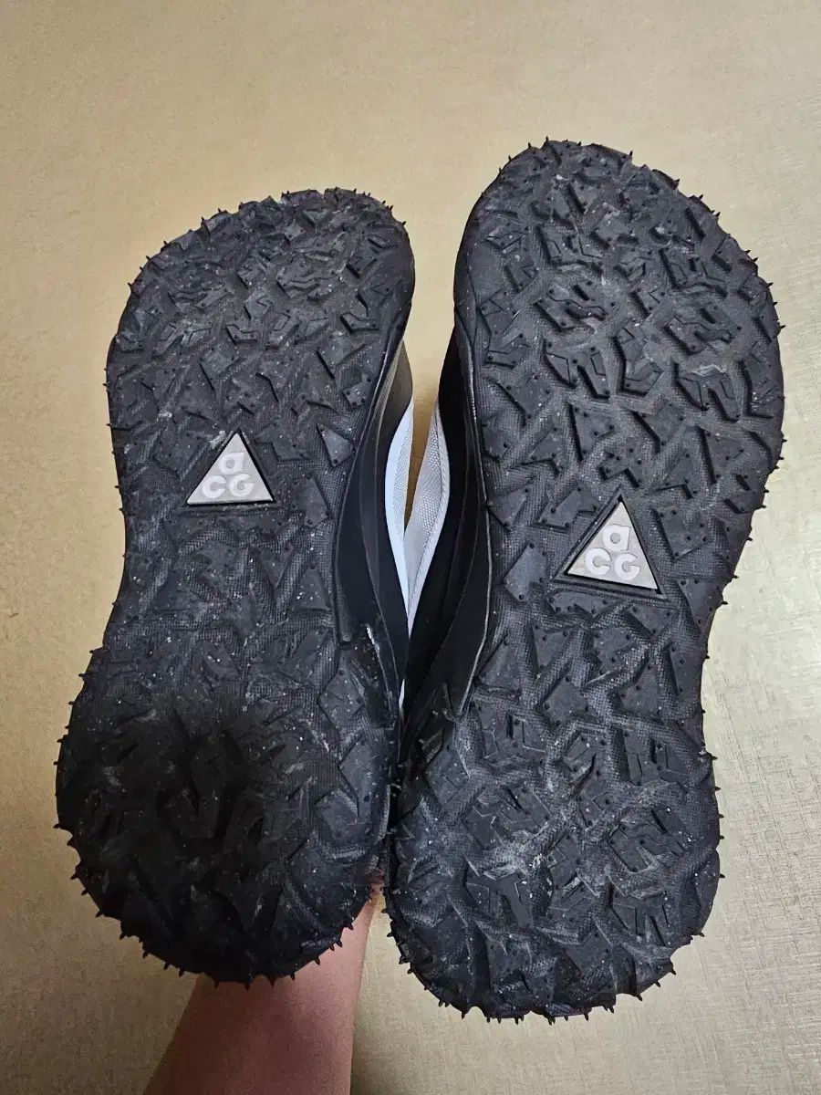 コム デ ギャルソン マウンテン フライ ブラック 白 265