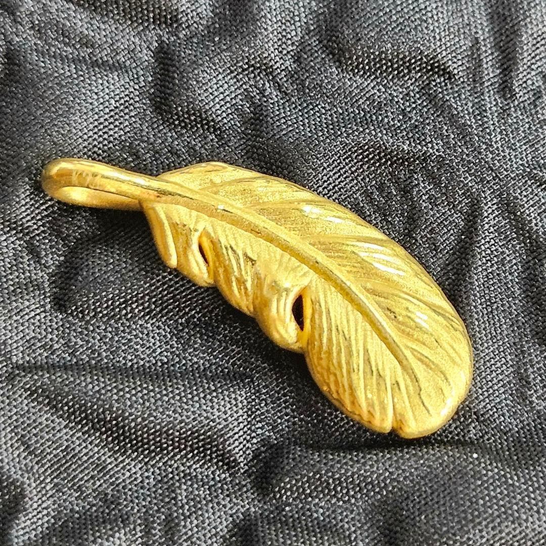 24金 フェザー 羽根 K24 イエローゴールド ペンダント トップ