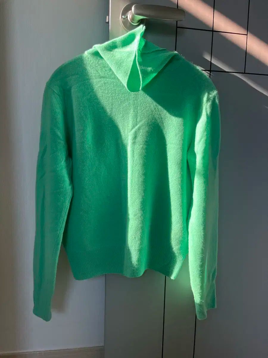 シエンヌ タートルネック ニット