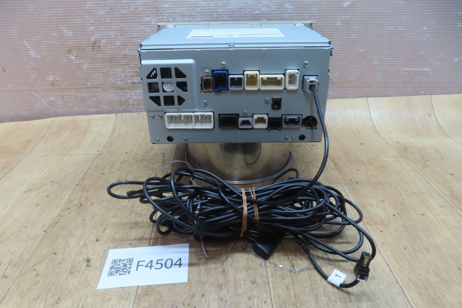 付 F4504 トヨタ純正 NSDN-W60 SDナビ 地図2010年 地デジTVワンセグ内蔵 Bluetooth内蔵 CD DVD再生OK BRIGHTFACE_UK