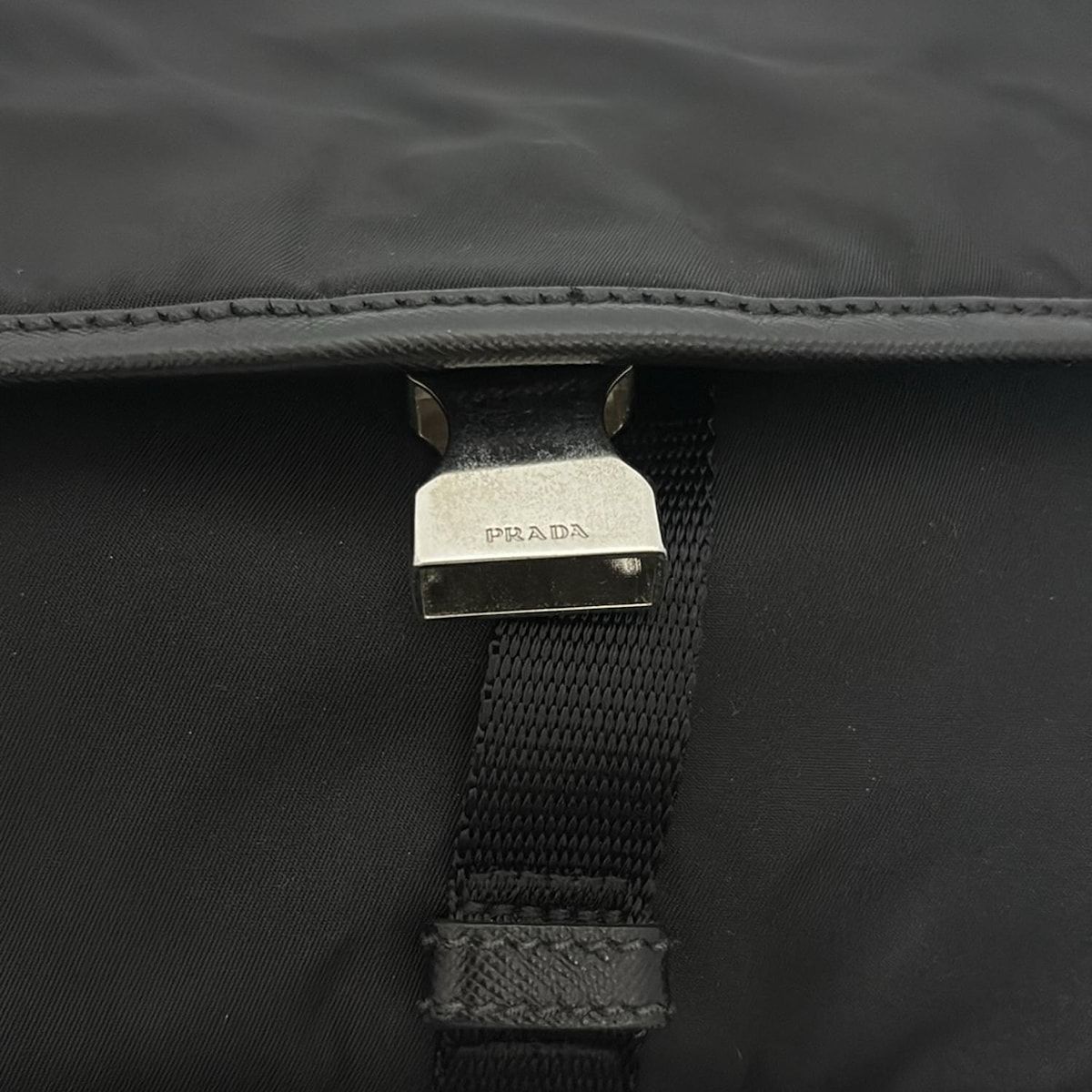 ショルダーバッグ -