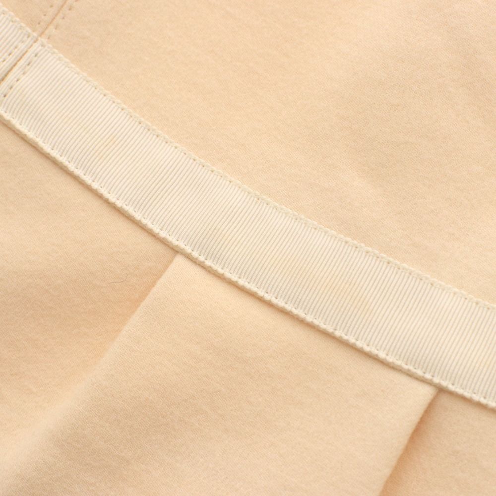 ひざ丈スカート