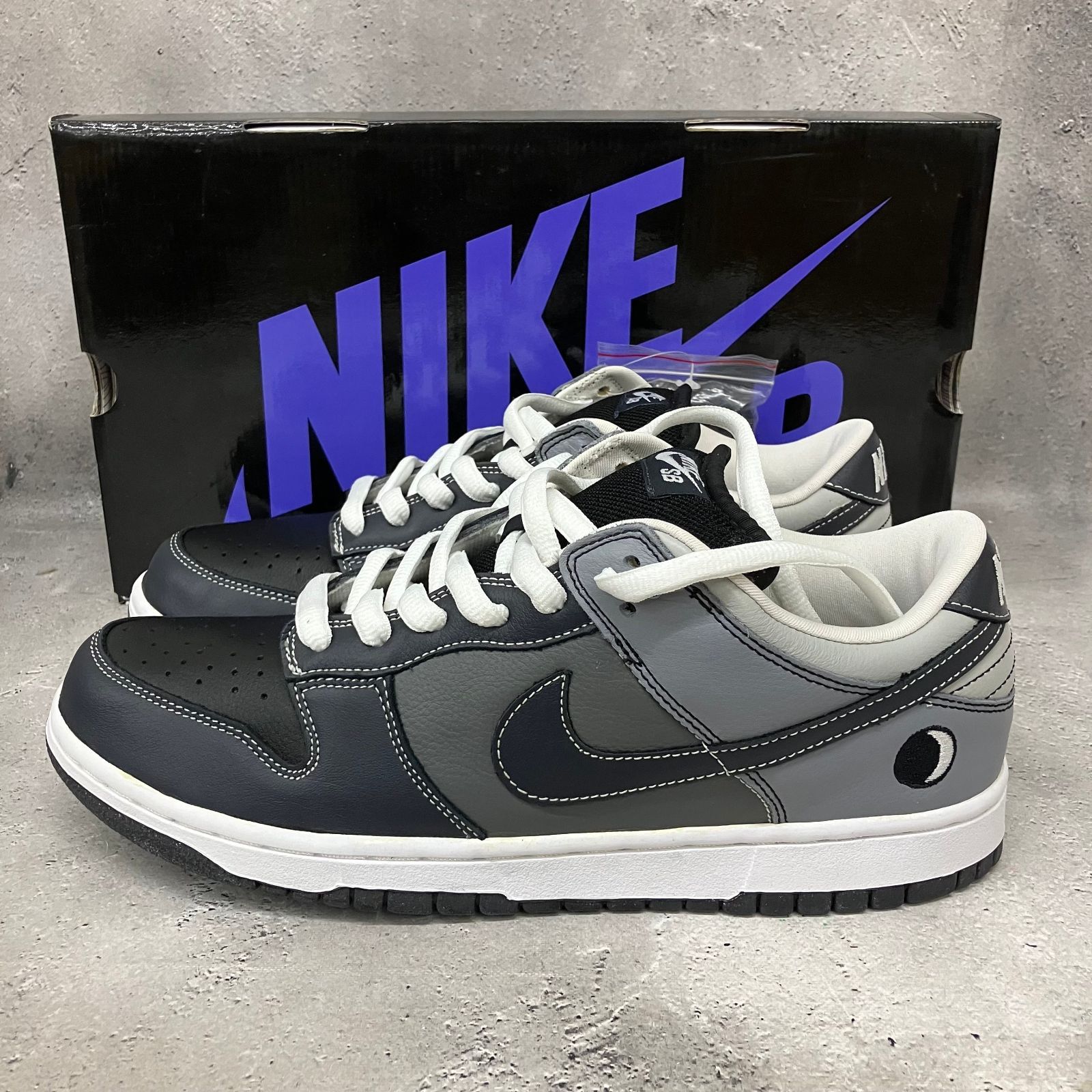 Nike SB Dunk Low Lunar Eclipse East ナイキ SB ダンク ロー ルナ エクリプス イースト A9AHK144200 f216
