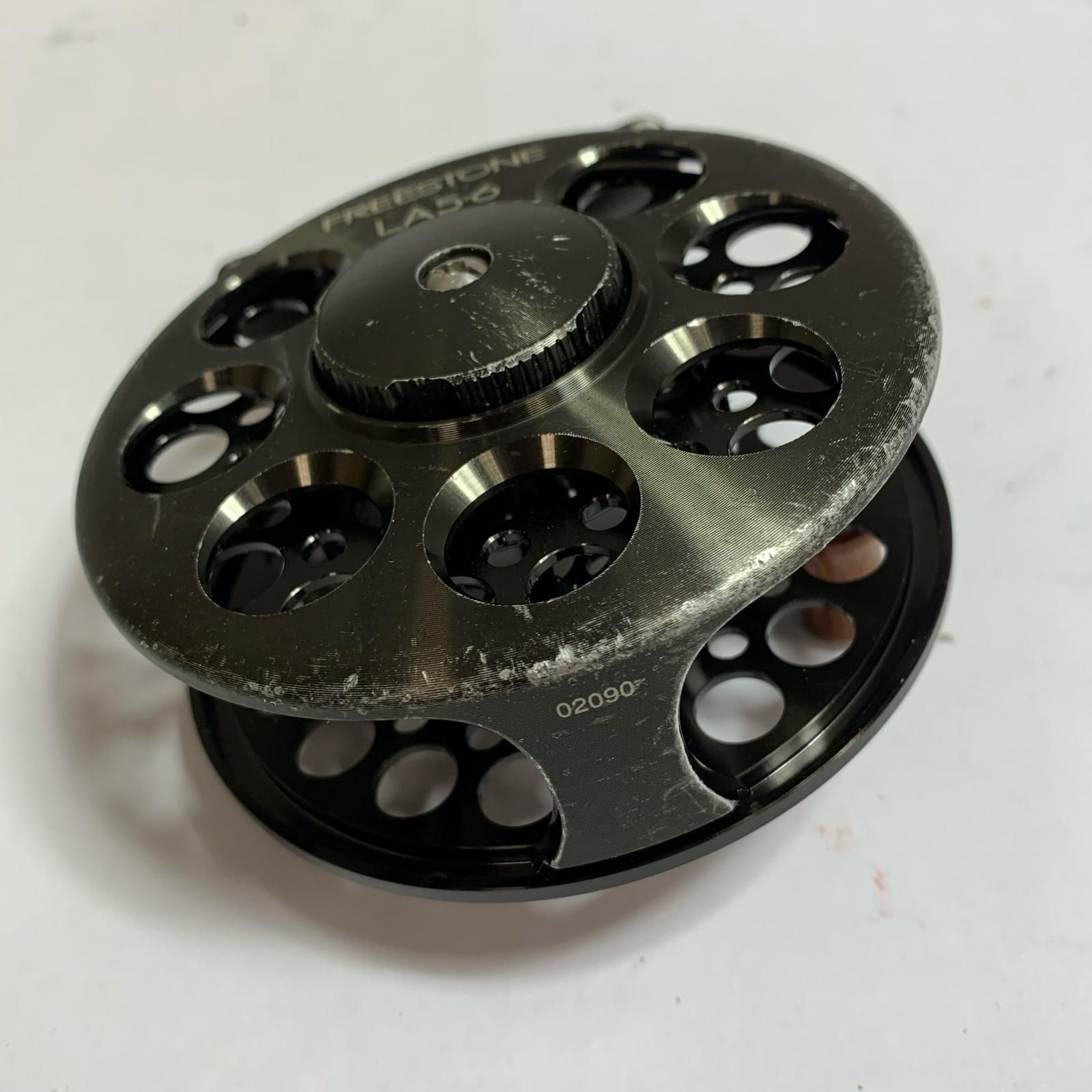 SHIMANO リール⁄フライリール⁄フリーストーンXT LA5・6 スペア付き