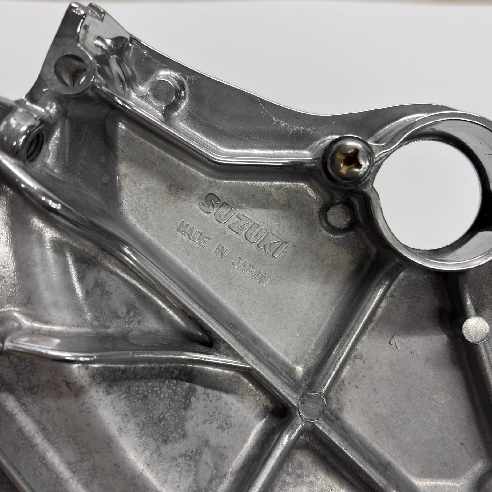 スプロケットカバー