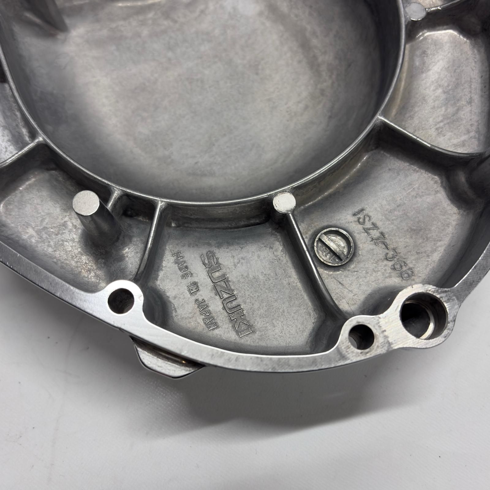 クラッチカバー