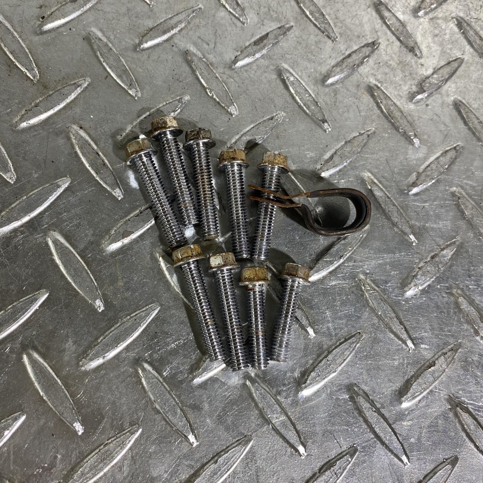 クラッチカバー