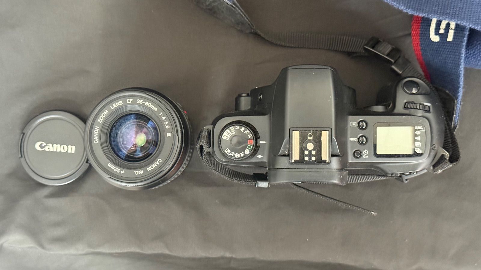  フィルム Canon EOS Kiss フィルム一眼レフ 本体 EF 35 80 mm F 4 5 6 III レンズキット EFマウント SLR オートフォーカス レトロ カメラ 入門 キャノン ZOOM LENS 前キャップ 一眼レフカメラ(フィルム) フィルムカメラ