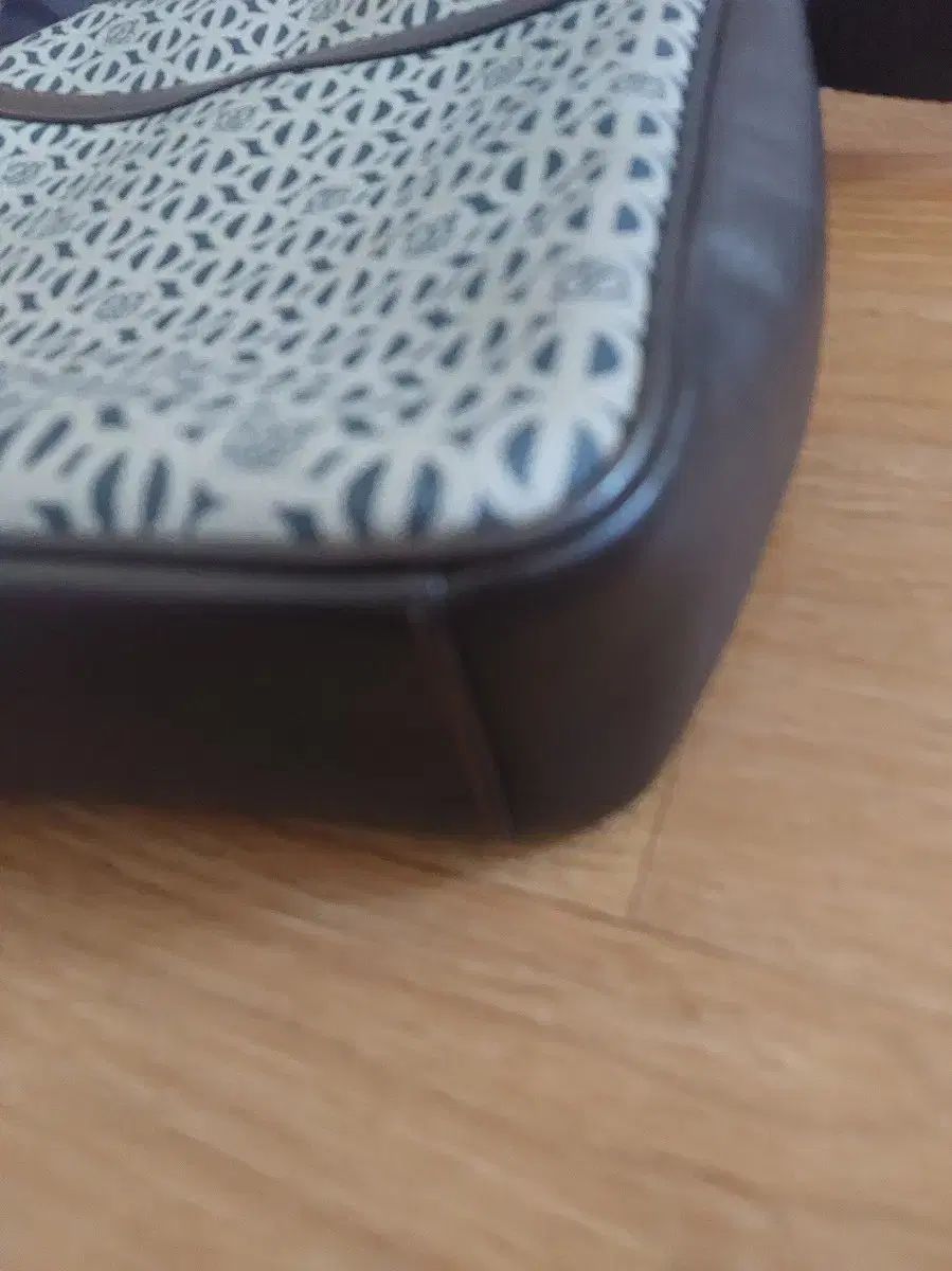 ダックス ブラウン パータン クロスバック WWW_KARIMZIABAT_FR