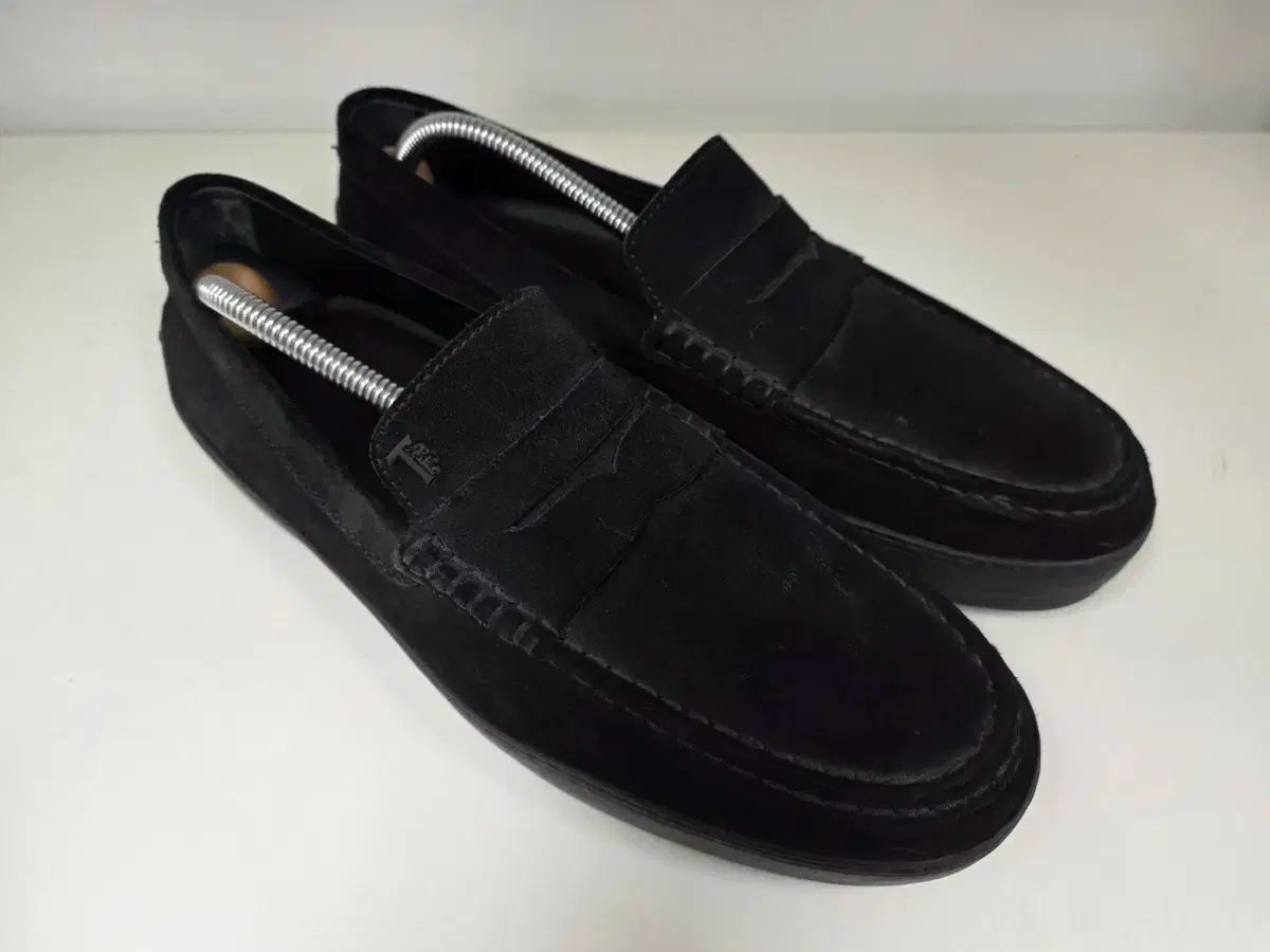 TOD S メンズ スウェード ローファー