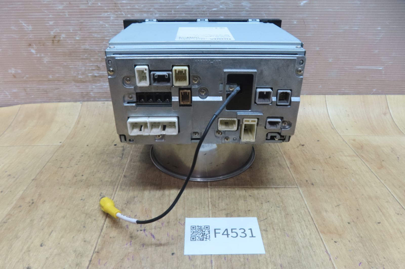 付 F4531 トヨタ純正 NSZT-W64 SDナビ 地図2015年 地デジTVフルセグ内蔵 Bluetooth内蔵 CD DVD再生OK 本体のみ BRIGHTFACE_UK