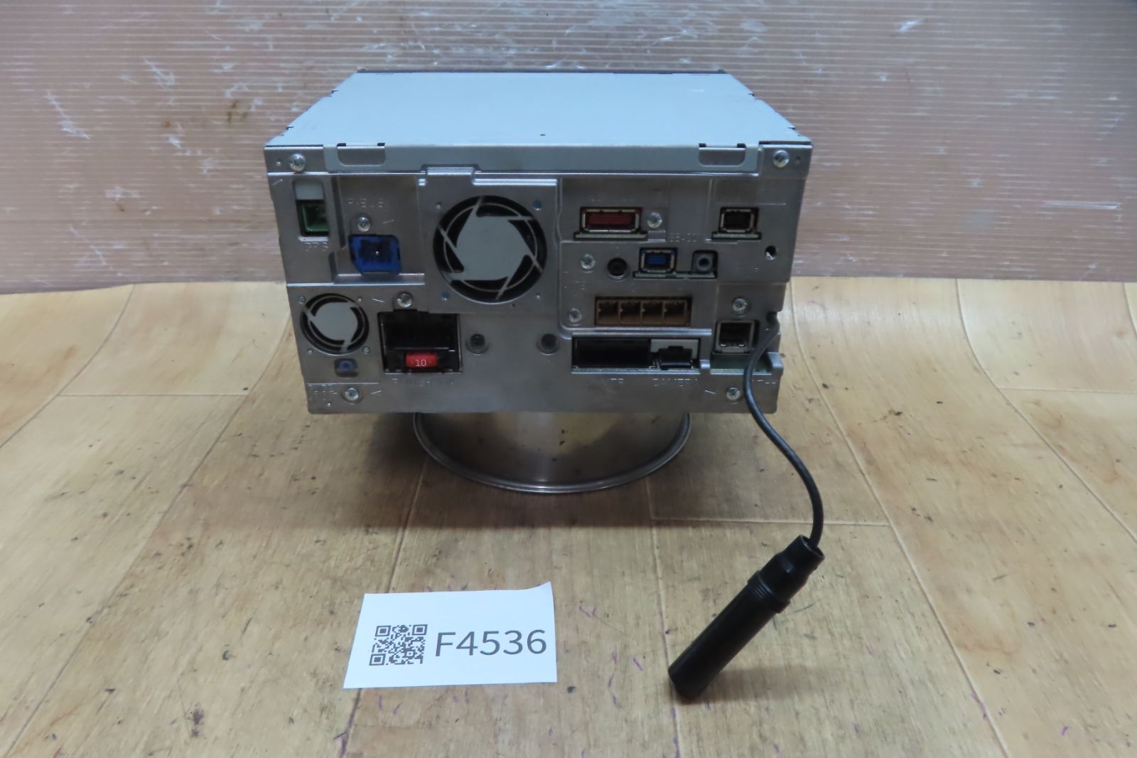 ☆F4536/カロッツェリア AVIC-HRZ900 HDDナビ 地図2013年 地デジTV 