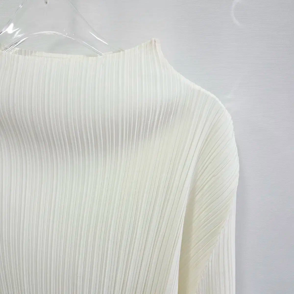 FARVEN 파르벵 プリーツ ブラウス