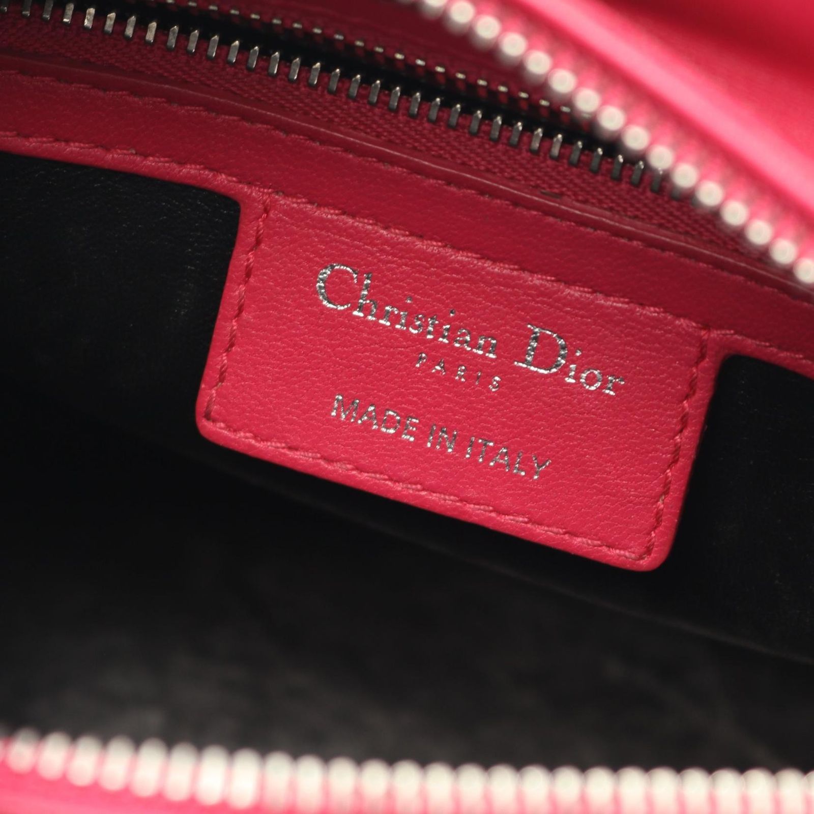 ブラック レザー