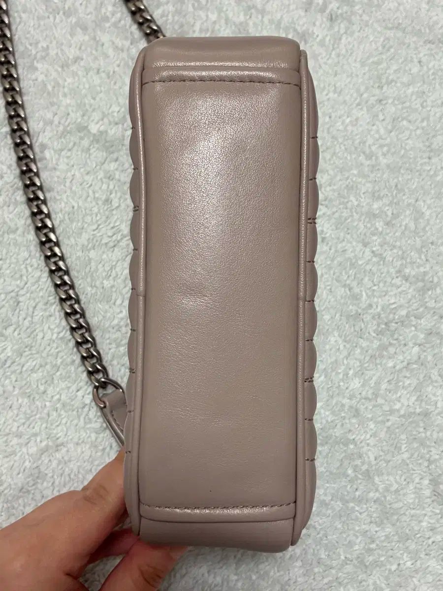 プラダ ダイアグラム