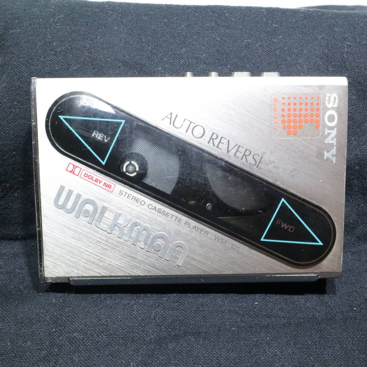 未通電 ジャンク品 SONY ソニー WM-101 カセット ウォークマン WALKMAN ソフトカバー付き