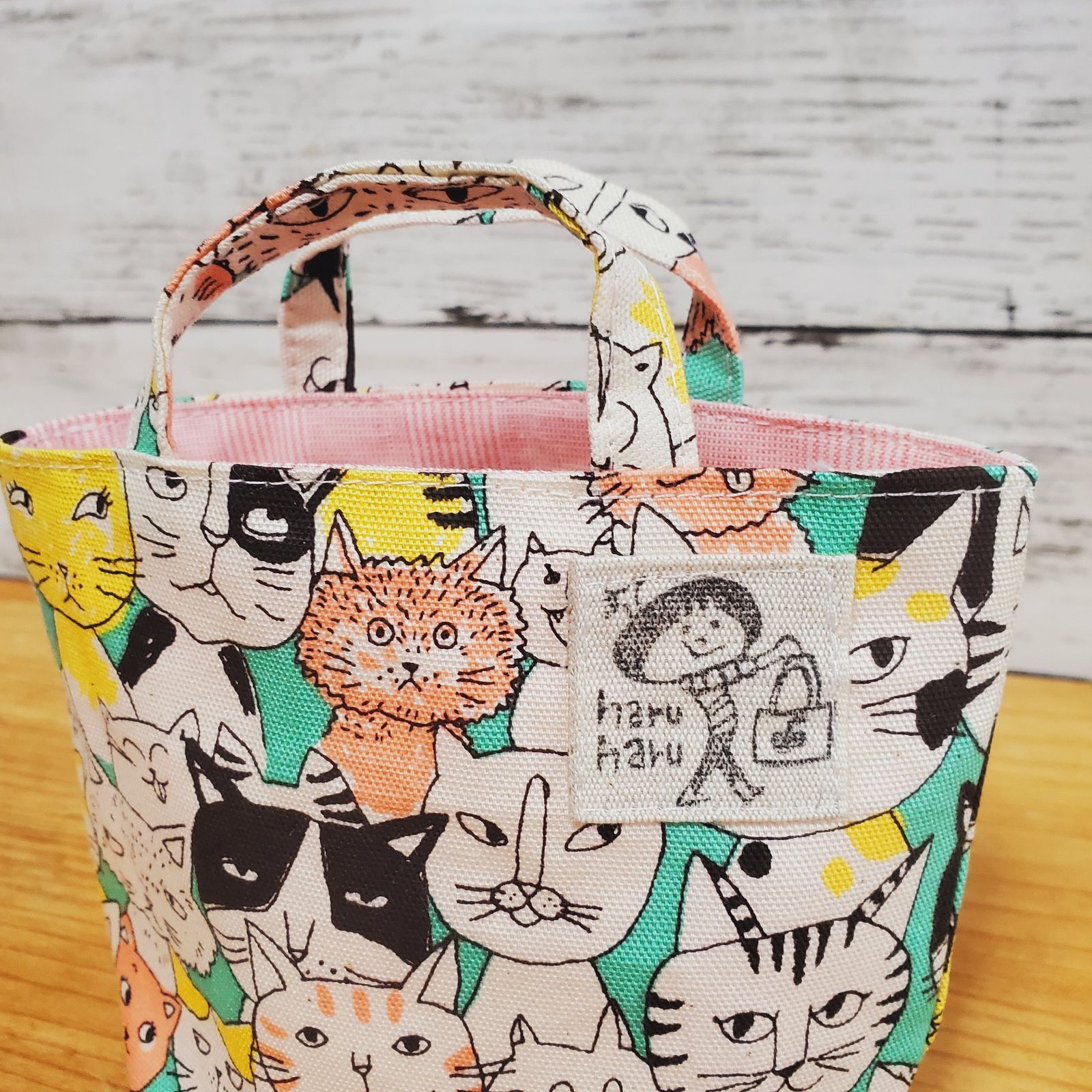 ハンドメイド猫のトートバッグ ハンドメイド】猫柄巾着トートバッグ