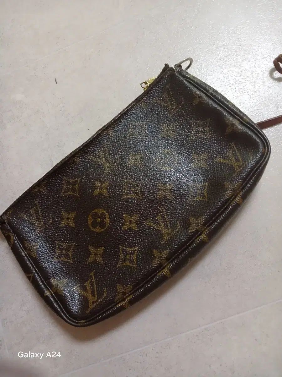 Louis Vuitton ルイヴィトン ポーチ ムン スア DECORATOM_COM_BR