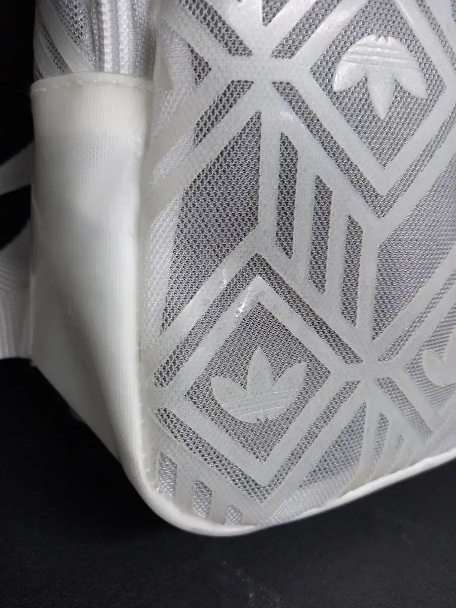 アディダス オリジナルス