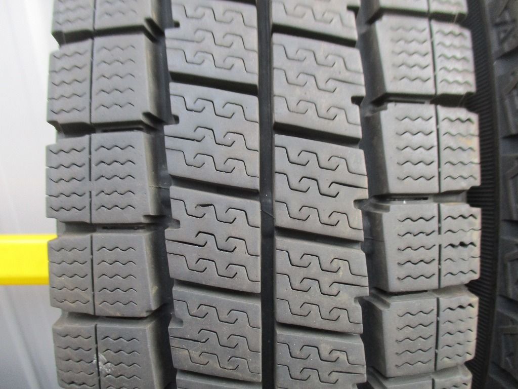 155 80 R 14 88 86 N LT ダンロップ WINTER MAXX LV 01 スタッドレス 製 4本 インボイス領収書発行