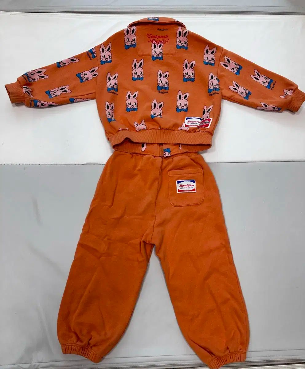 ベベデピノ ジップアップ セットアップ 110