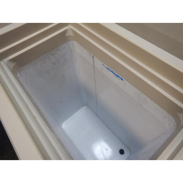 2015年製 サンデン 冷凍 ストッカー 46L W49D31H86cm PF-057XE 25kg 冷凍庫 アイス フリーザー WWW_SMP1DAWEKUDUS_SCH_ID