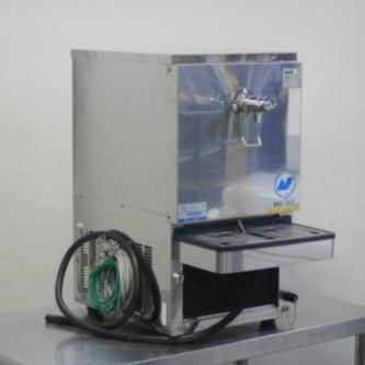 2013年製 ニットク コールド ウォーター サーバー WSE-101 水道直結 ディスペンサー W324D408 130 H593mm 32.5kg 冷水器 170杯