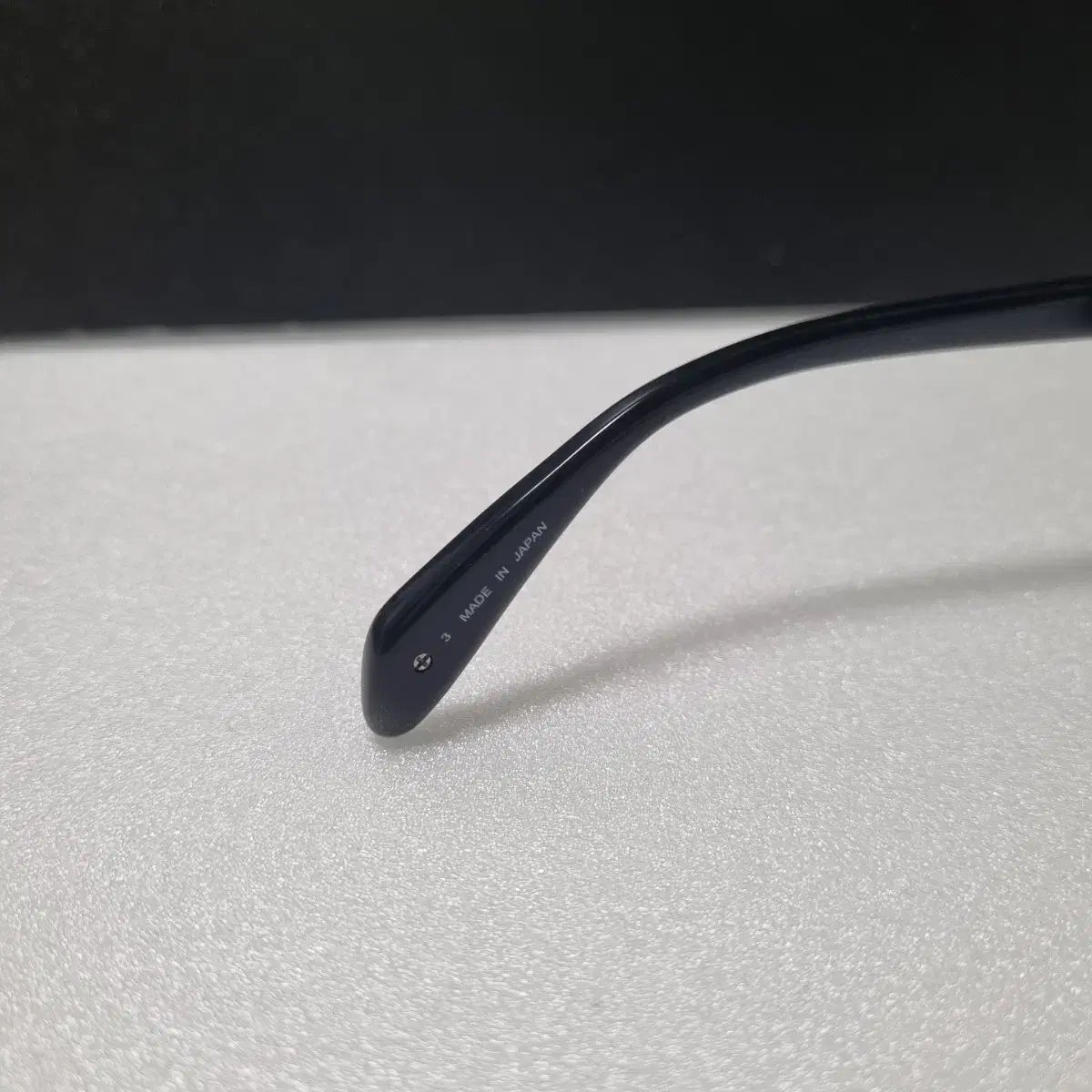 ブラック ウェリントン