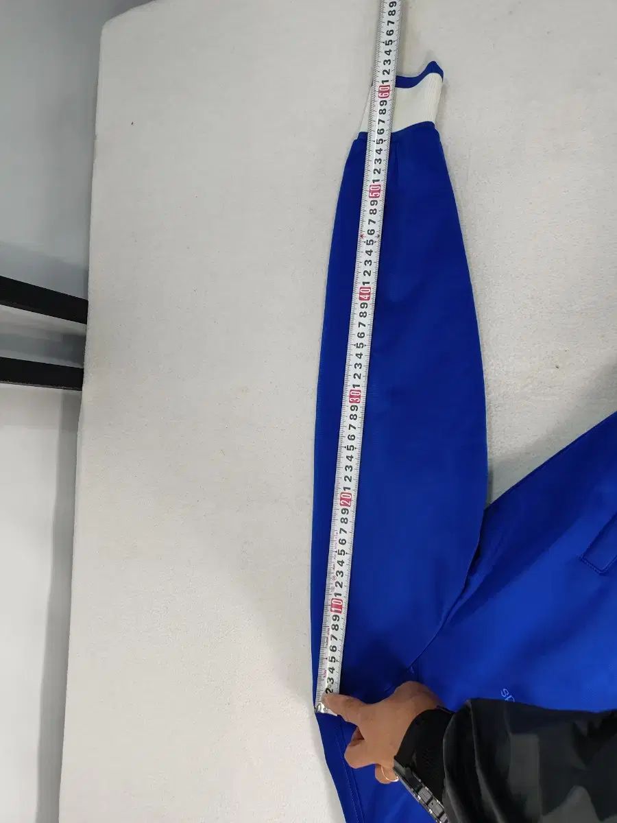 トラックジャージ