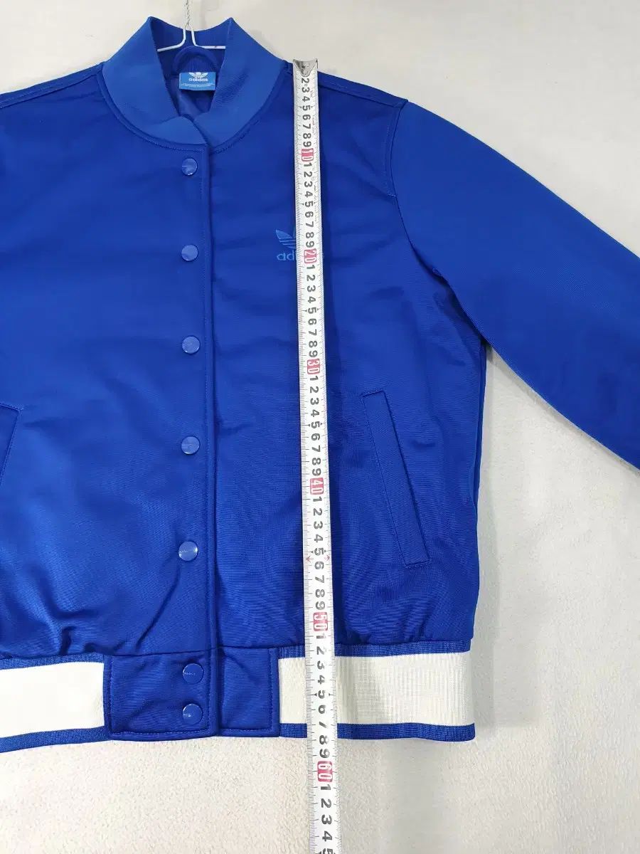 トラックジャージ