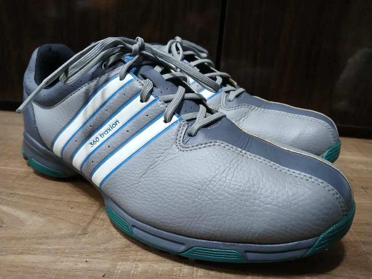 ゴルフシューズ グレー