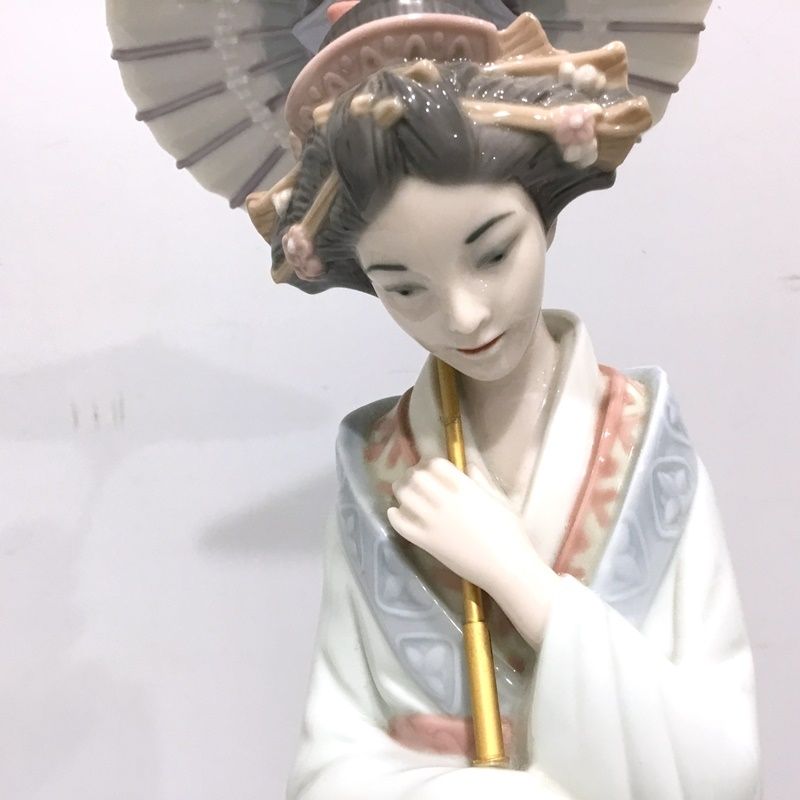 LLADRO リヤドロ MIYABI 磁器 日本庭園 花模様 着物 番傘 和 8253 JA-115