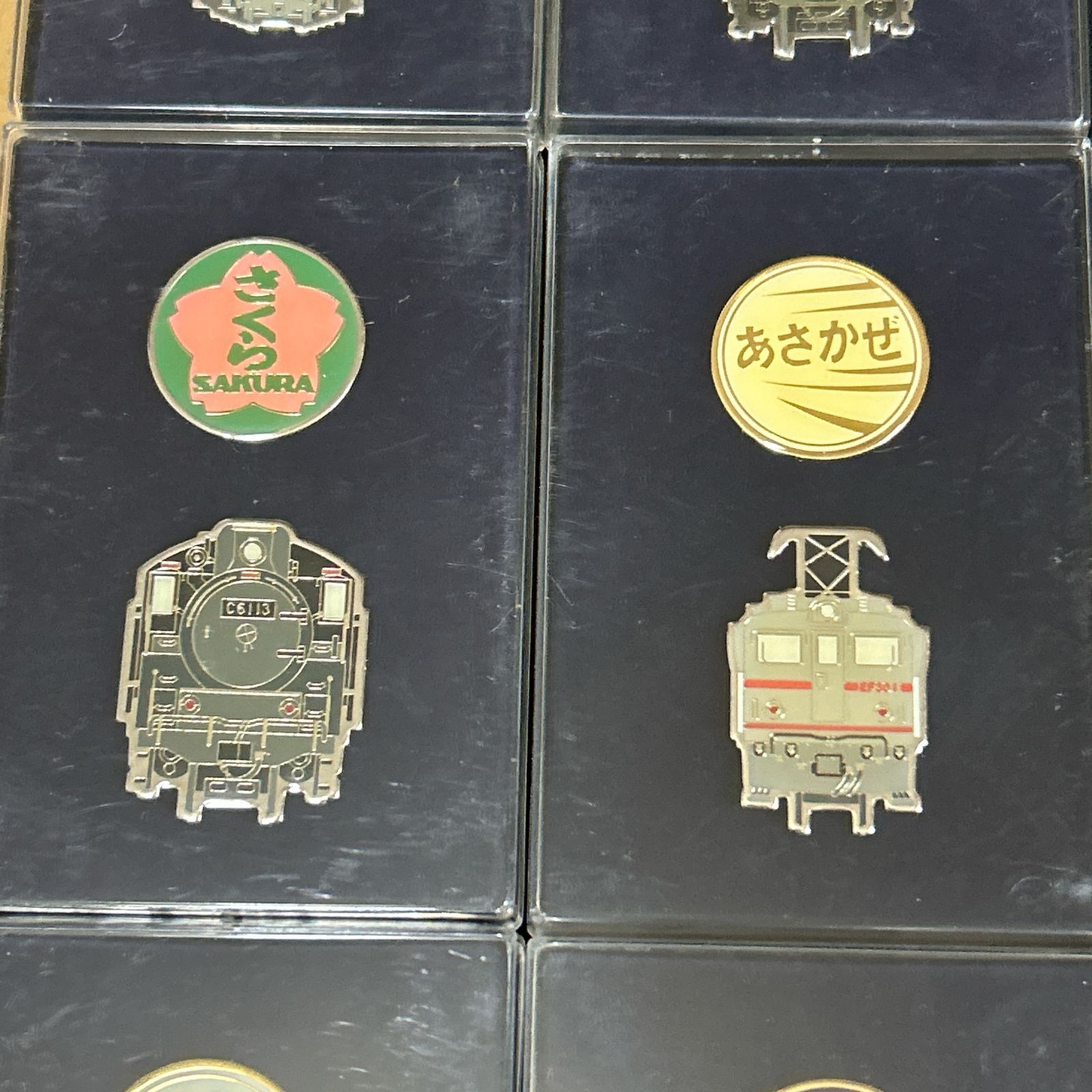 希少☆KONAMI コナミ ヘッドマークミュージアム 機関車 ピンバッジ