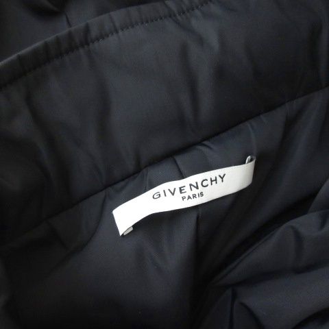 ジバンシィ 中綿