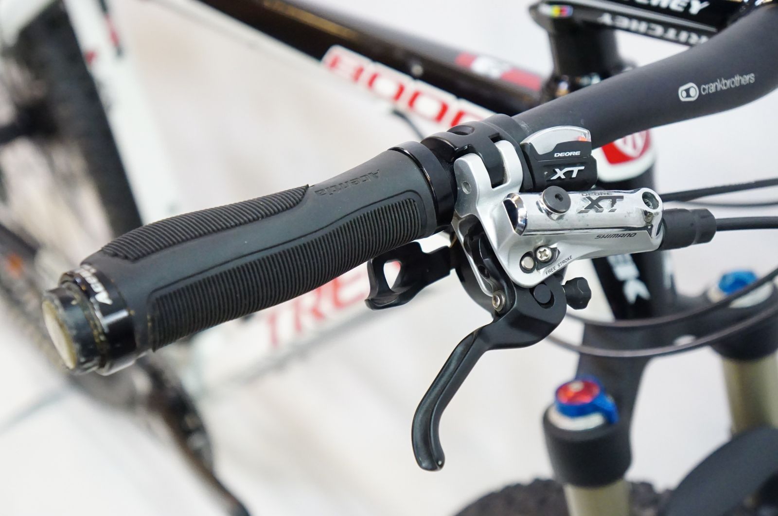 2011年モデル マウンテンバイク