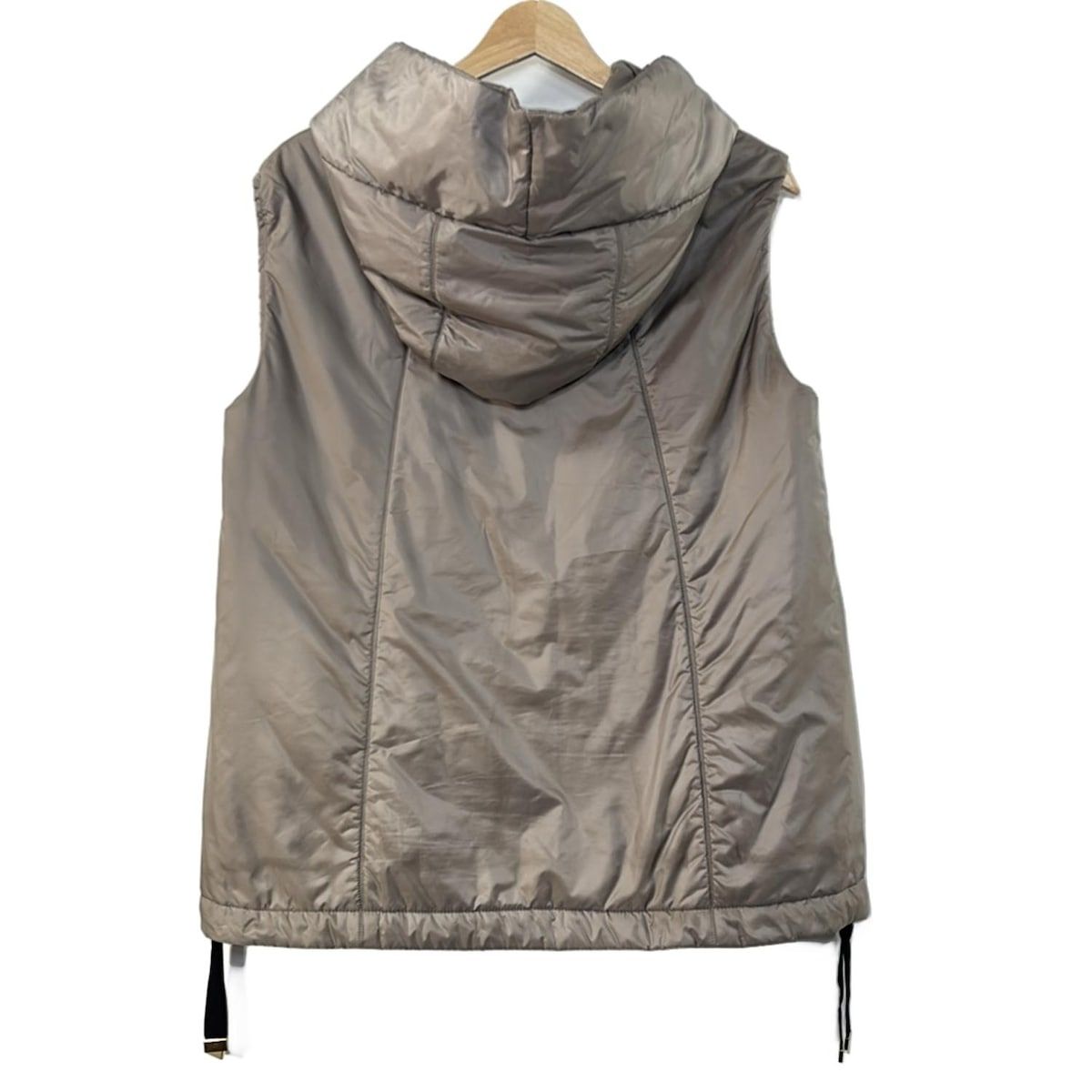 Max Mara マックスマーラ ダウンベスト サイズ40 Ｊ レディース - 929601146 ベージュ THE CUBE CAMELUXE 秋 冬