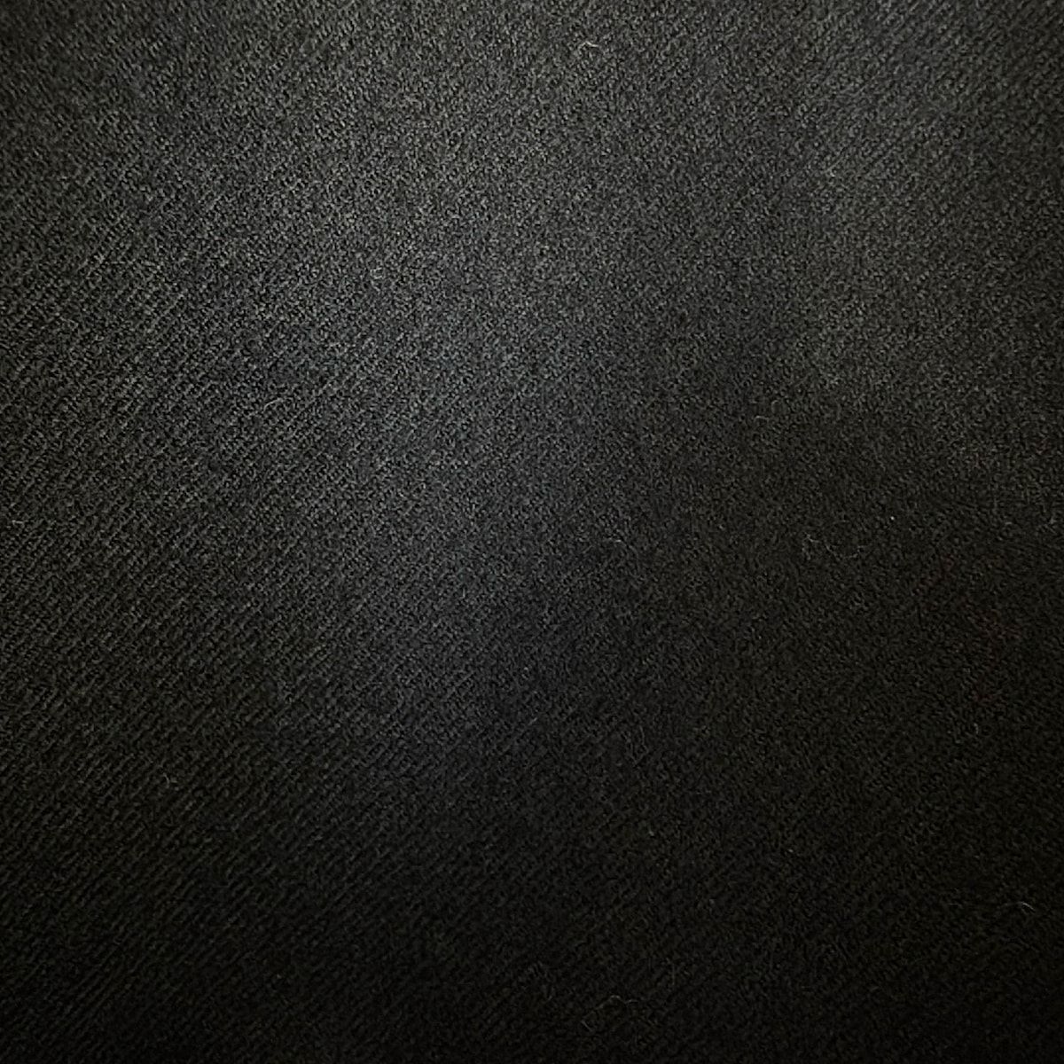 黒 ノースリーブ