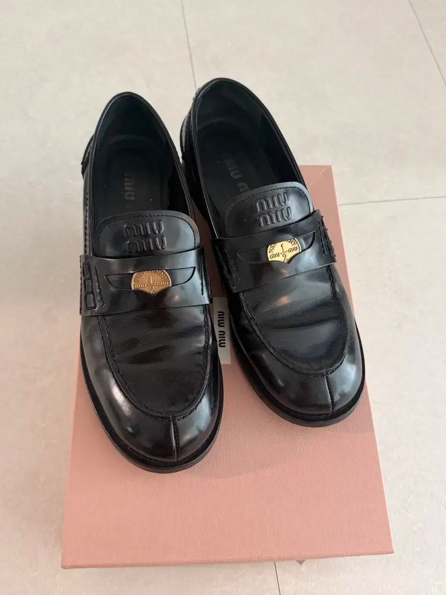 ミュウミュウ 37. コインローファー フルセット