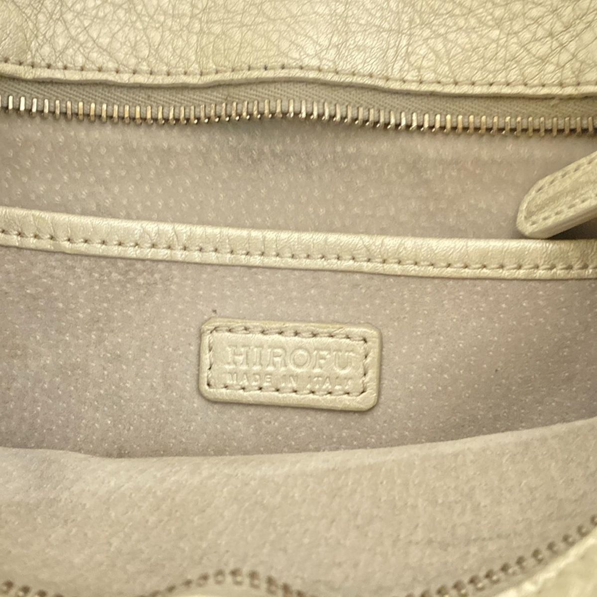 斜めがけ レザー