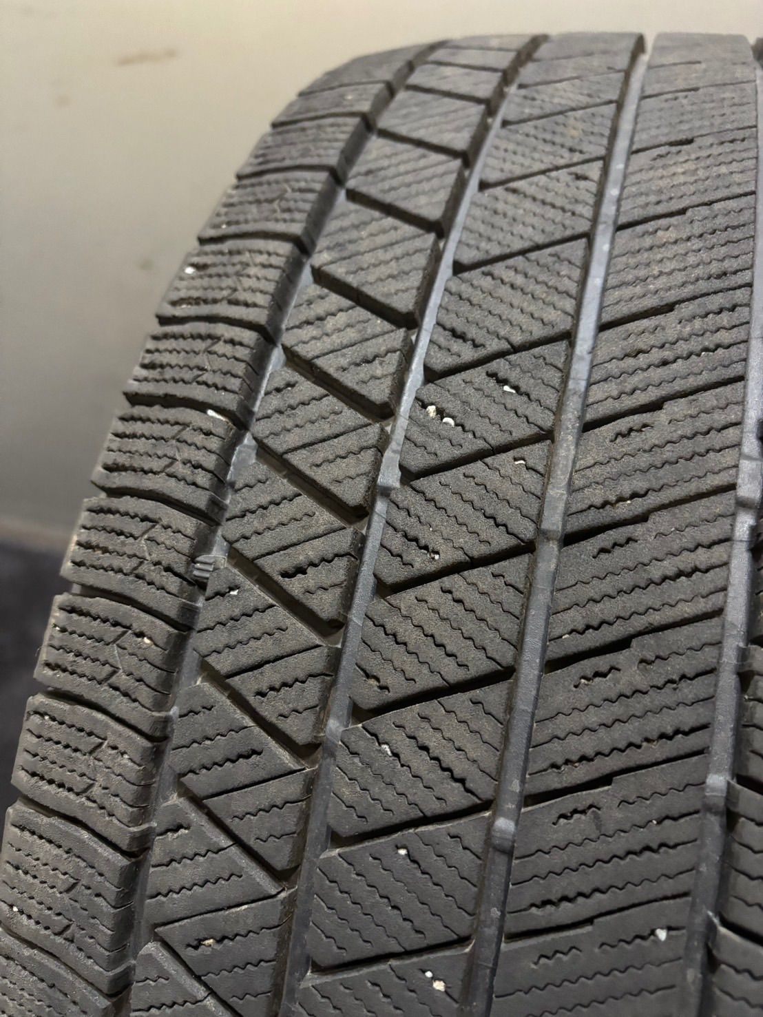 205 60 R 16 VRX 3 21年製 スタッドレス 1本 ブリヂストン ブリザック ノア ヴォクシー ステップワゴン K 500