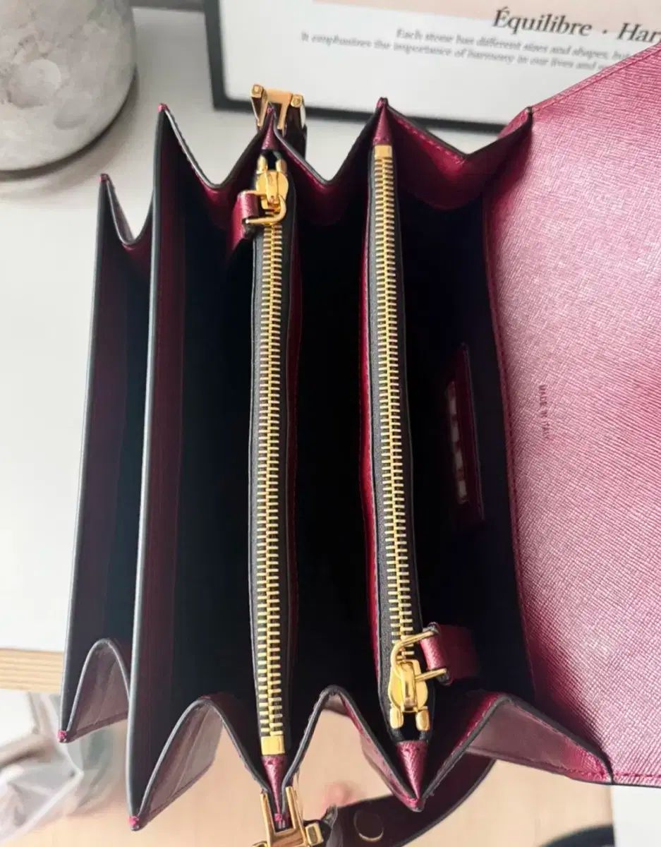 マルニ トランクバッグ バーガンディ Mサイズ クロス紐 なし DECORATOM_COM_BR