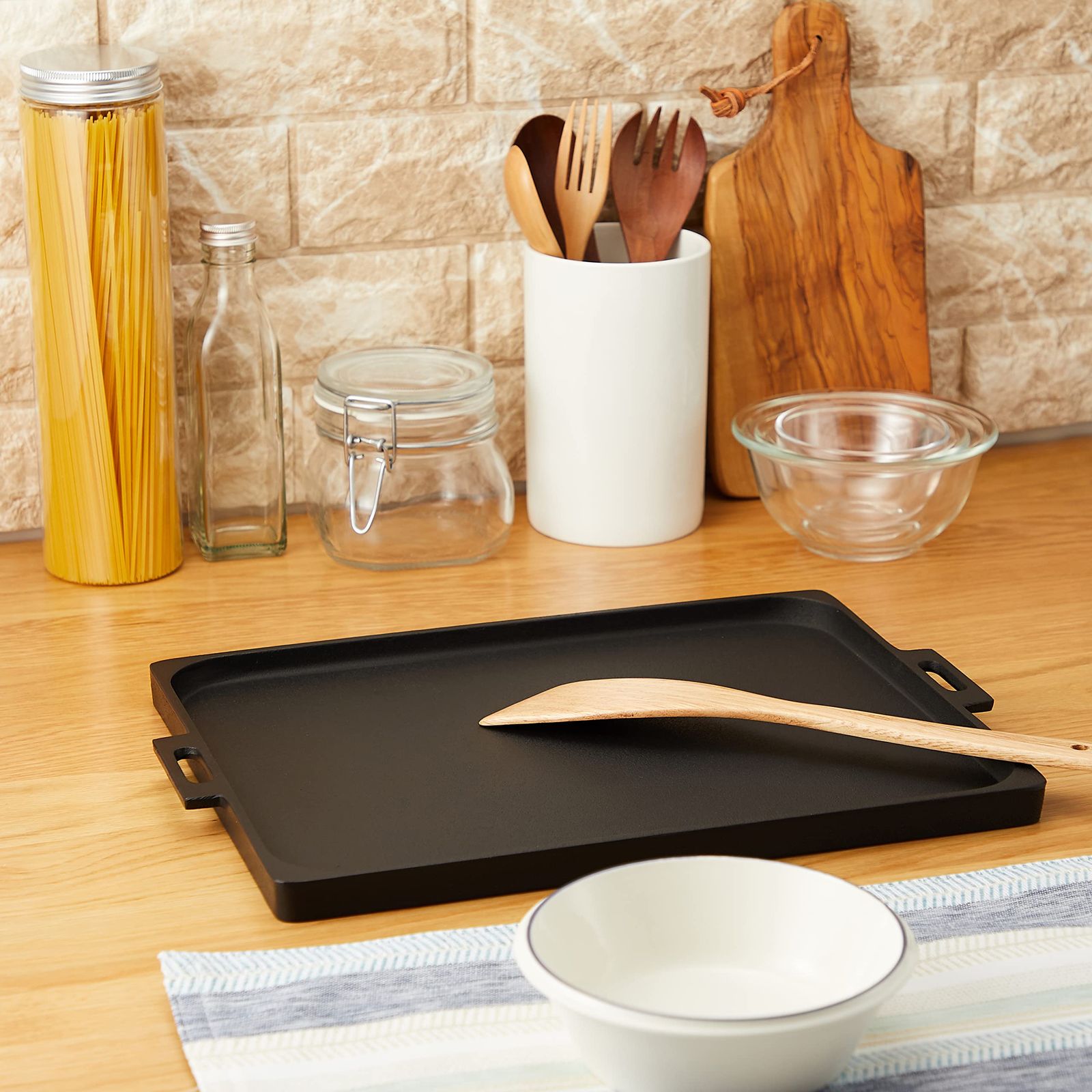 岩鋳 Iwachu オイルプレート どっしりくん 大 黒焼付 板厚7 mm 直火用 南部鉄器 23016