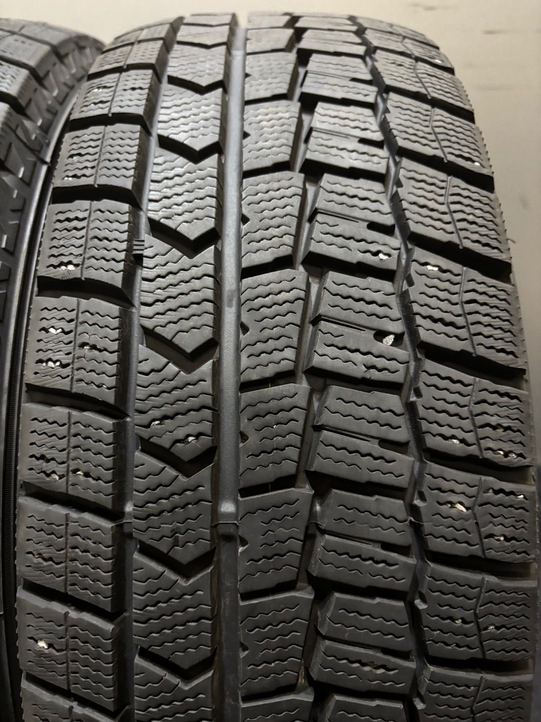 195 65 R 15 DUNLOP WINTER MAXX WM 02 21年製 スタッドレス 4本 ダンロップ ウィンターマックス ノア ヴォクシー プリウス 4 K 501