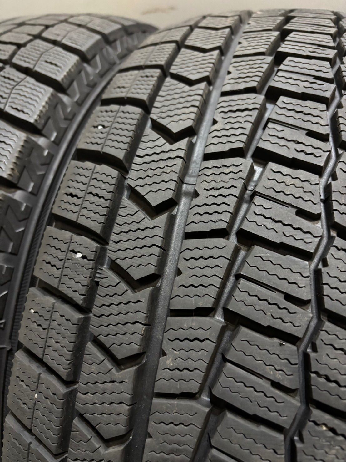 中古スタッドレスタイヤ 　195/65R15 4本　ダンロップWM02 スタッドレス】DUNLOP WINTERMAXX WM02 195/65R15 91Q M+S 中古タイヤ4