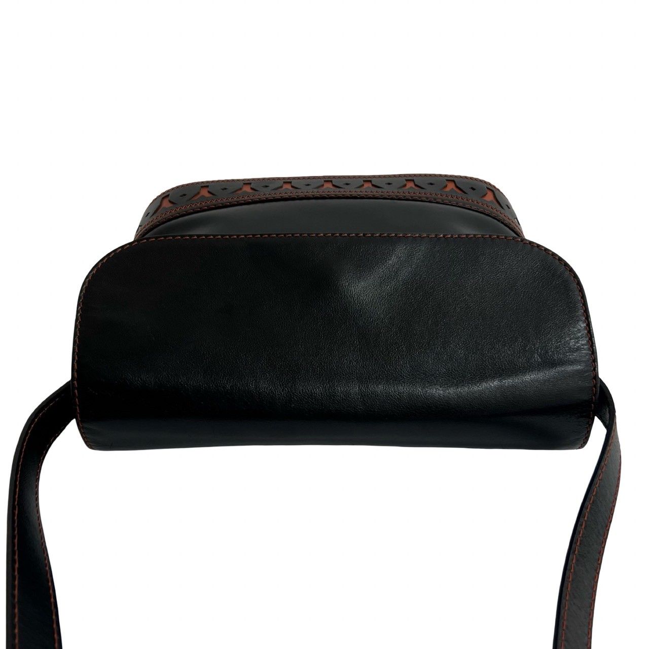 本革 ショルダーバッグ