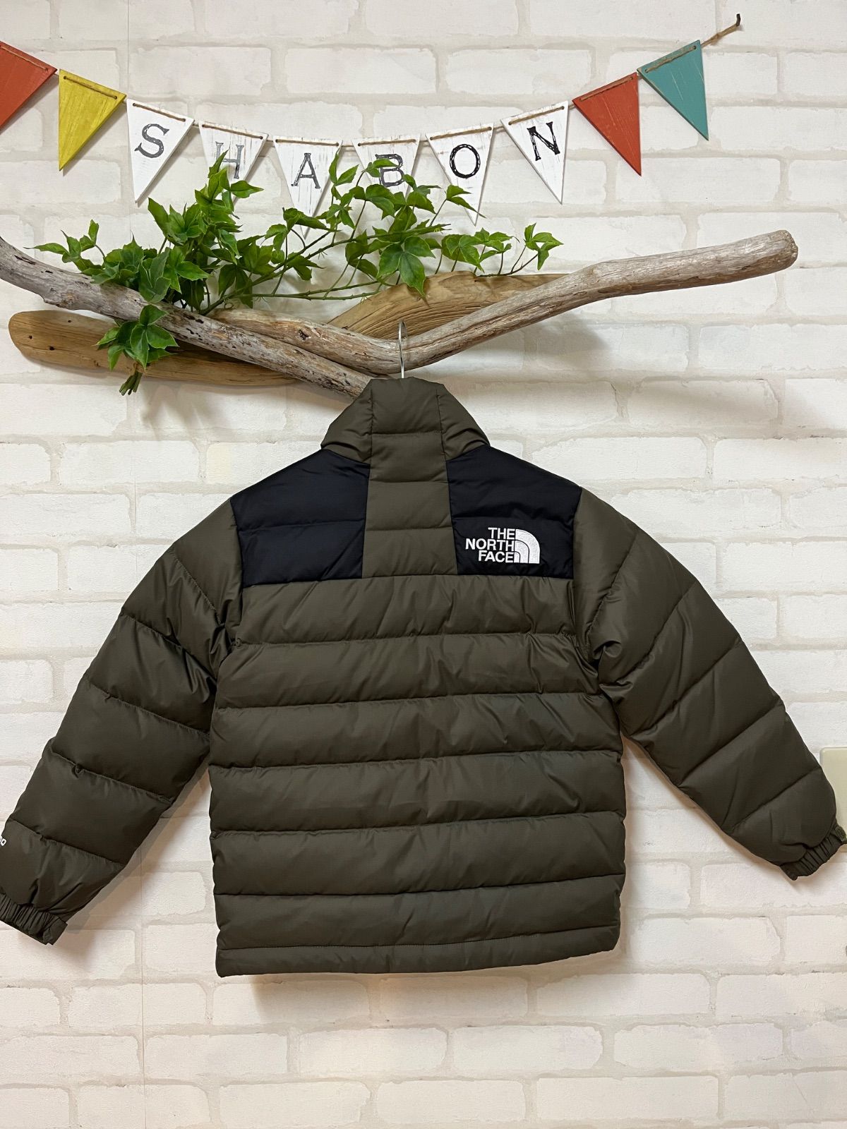128 子供服 ブランド ザノースフェイス THE NORTH FACE キッズアウター 130㎝くらい ヌプシ