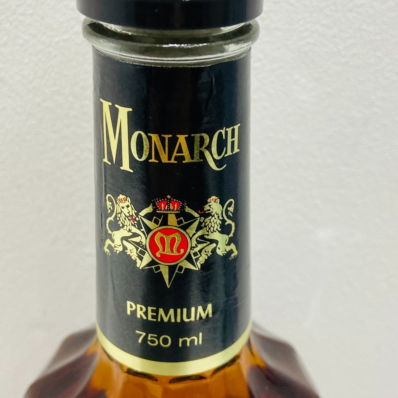 モナーク 750ml 40% バーボン ウイスキー 古酒 - メルカリ