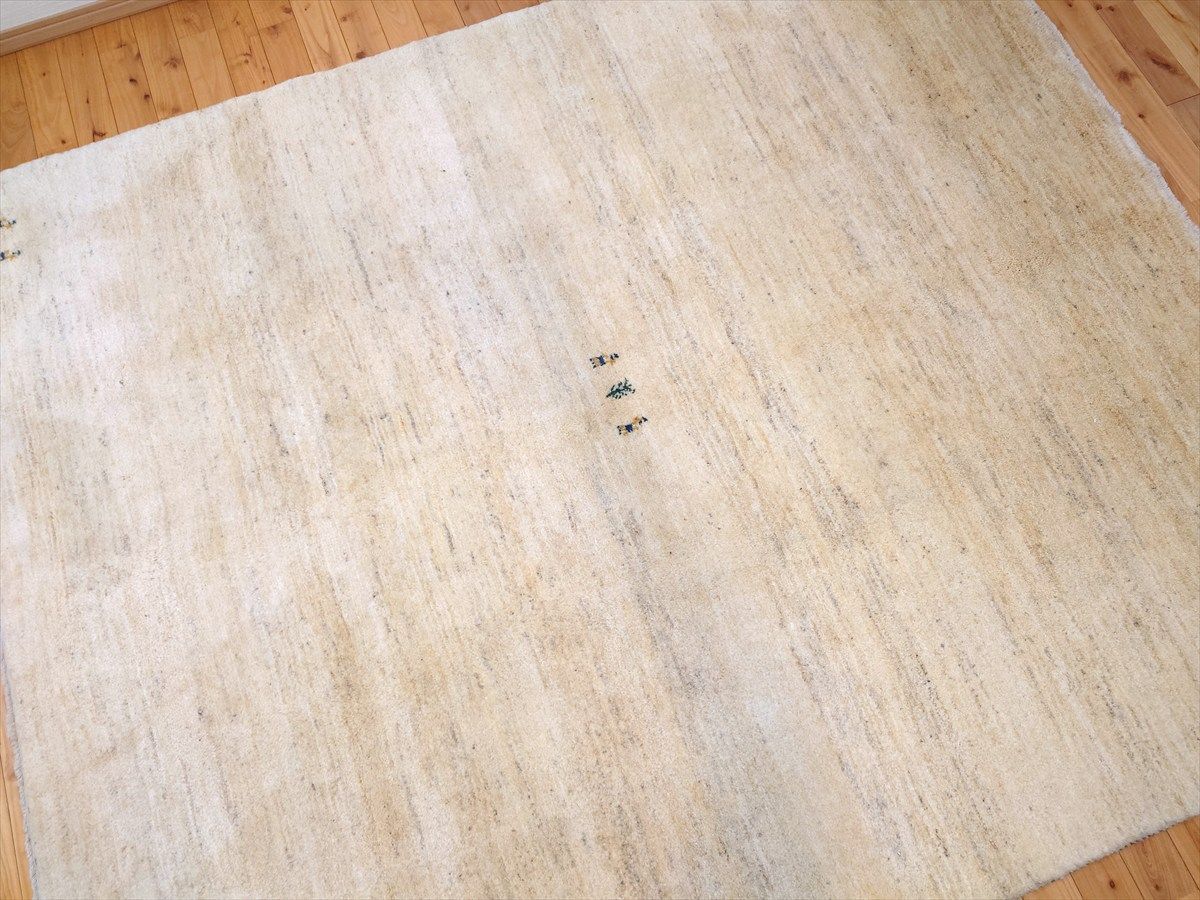 ペルシャ ギャッベ