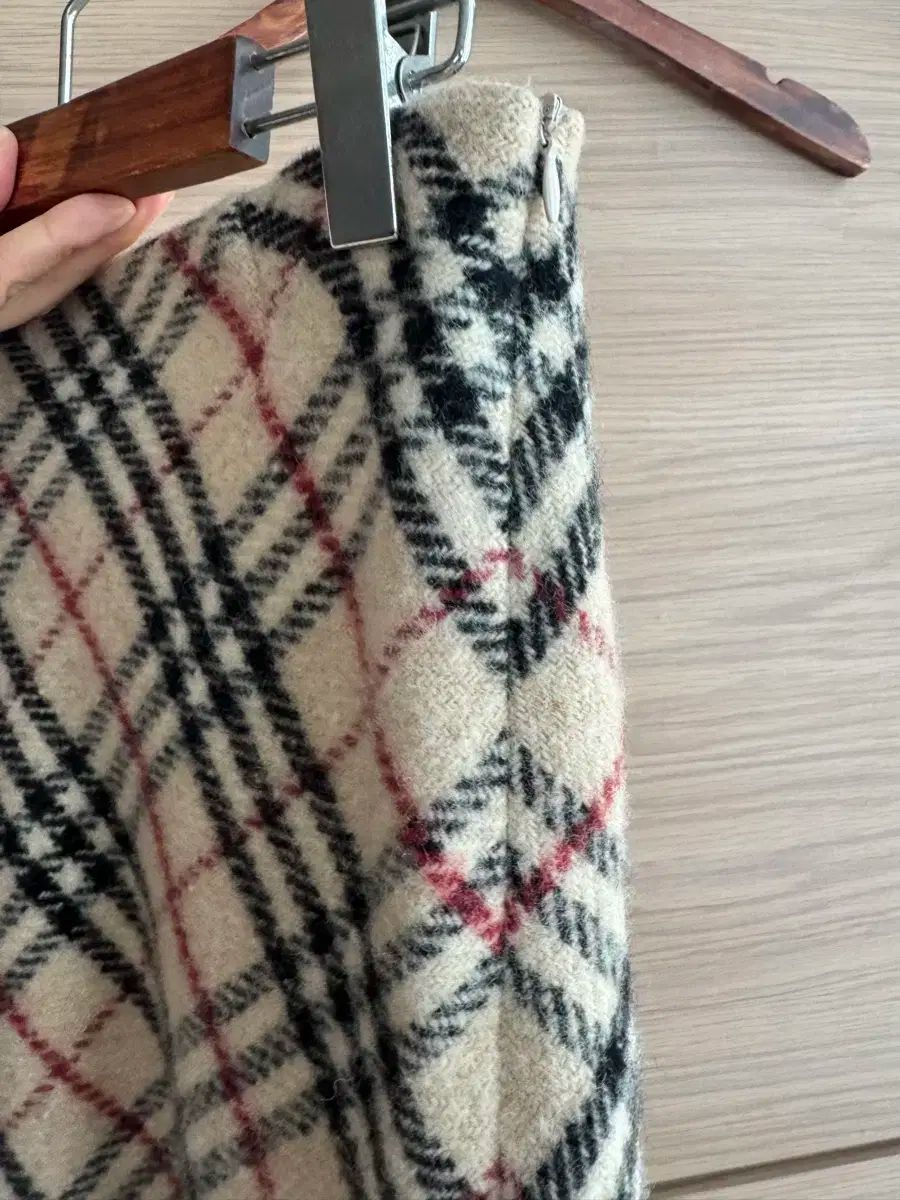 バーバリーチェックウールスカート