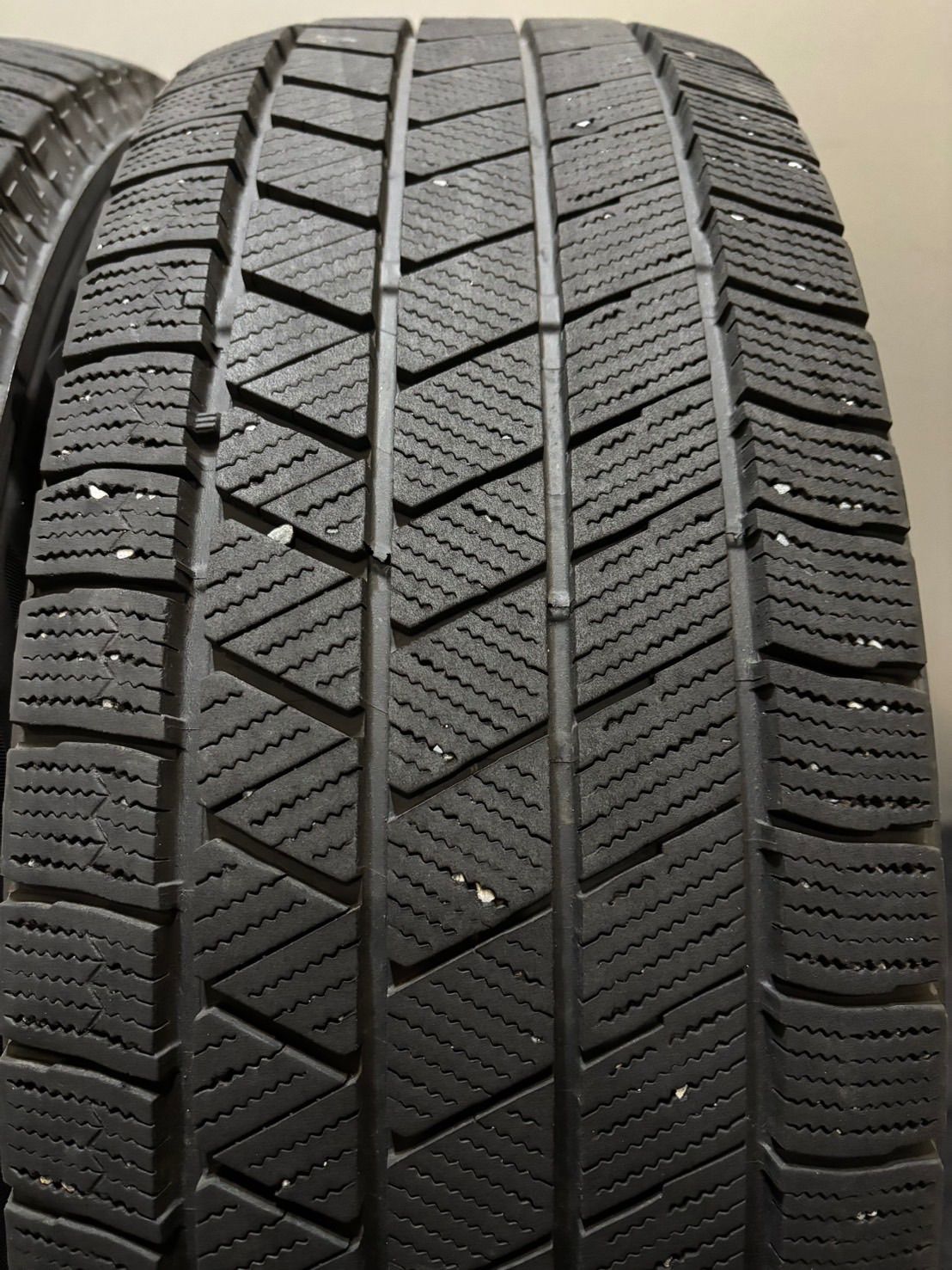 225 65 R 17 VRX 3 22年製 スタッドレス 4本 ブリヂストン ブリザック ハリアー RAV 4 エクストレイル CX 5 南7 K 502